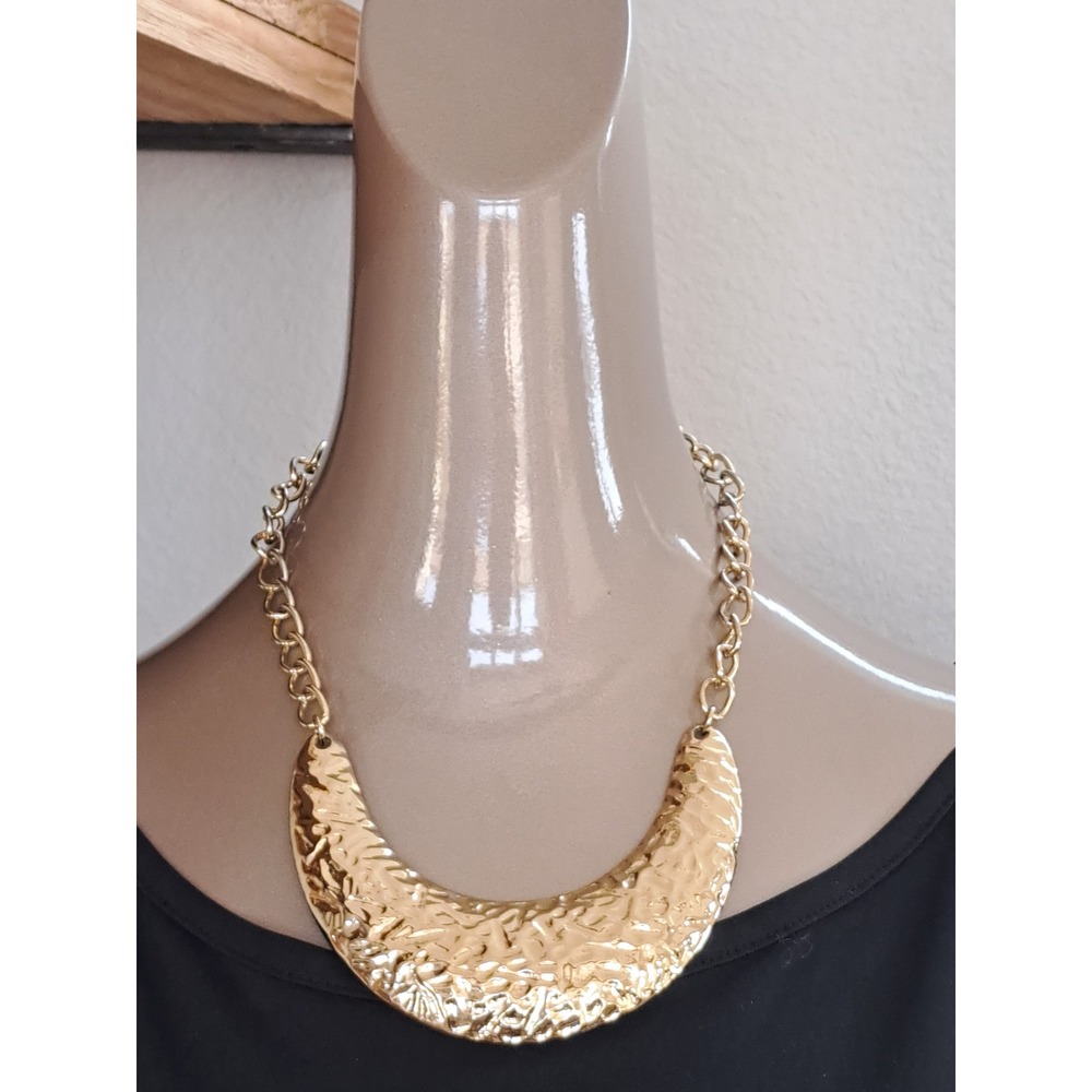 Gold Tone Hammered Crescent Bib Statement Necklace Chunky Curb Chain Adjustable